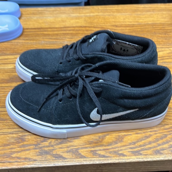 NIKE | SB Satire Mid black suede skateboarding sneakers - Picture 4 of 6